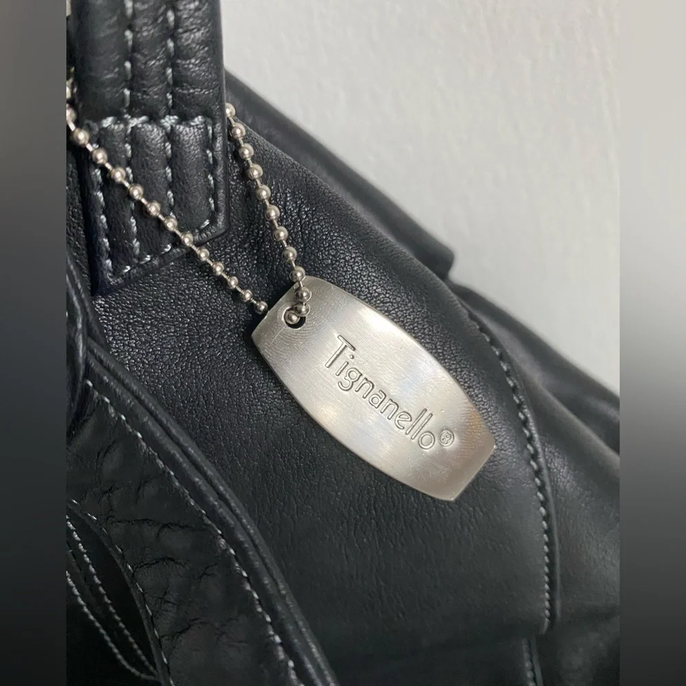 Tignanello Leather Backpack with Silver tone Hardware 90s Y2K Small